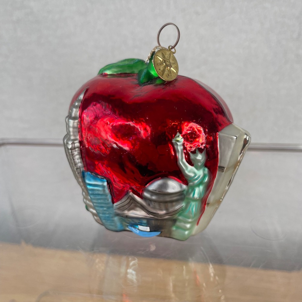 Christopher Radko NYC Big Apple Glass Christmas Ornament Statue of Liberty Red